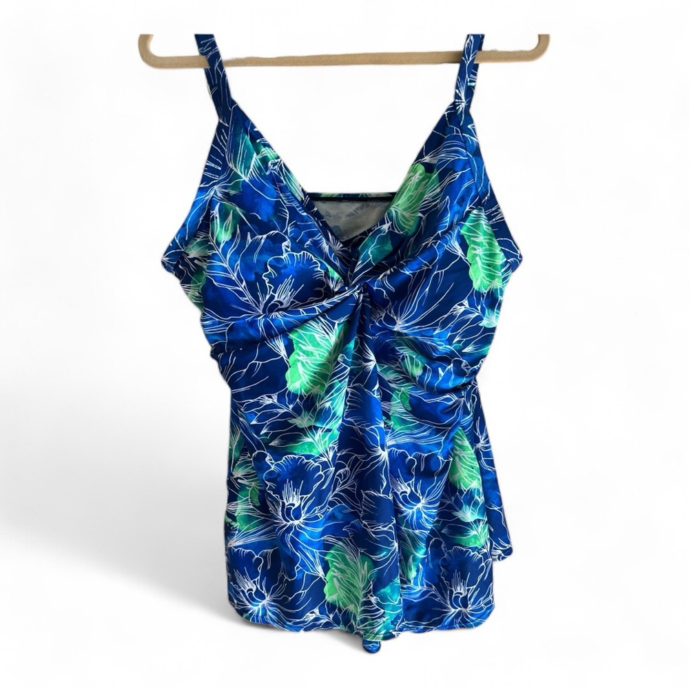Gorgeous Swimsuit Top Size 22 -| Blue Green Swim Top